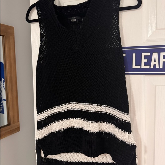 Rag & bone V neck black vest - Picture 3 of 8